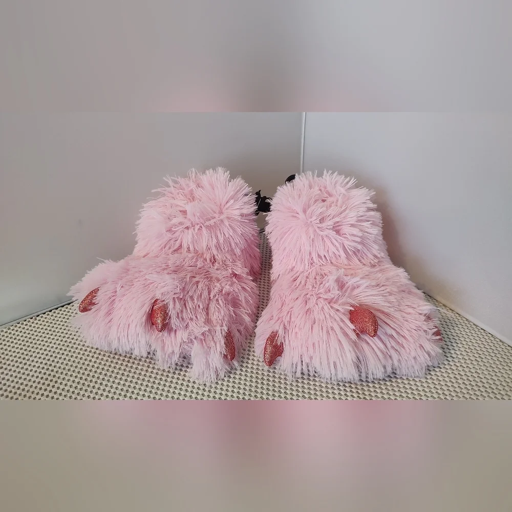 Wonder Nation Little Girl Size 13/1 Monster Claw Slippers Pink Plush NWT